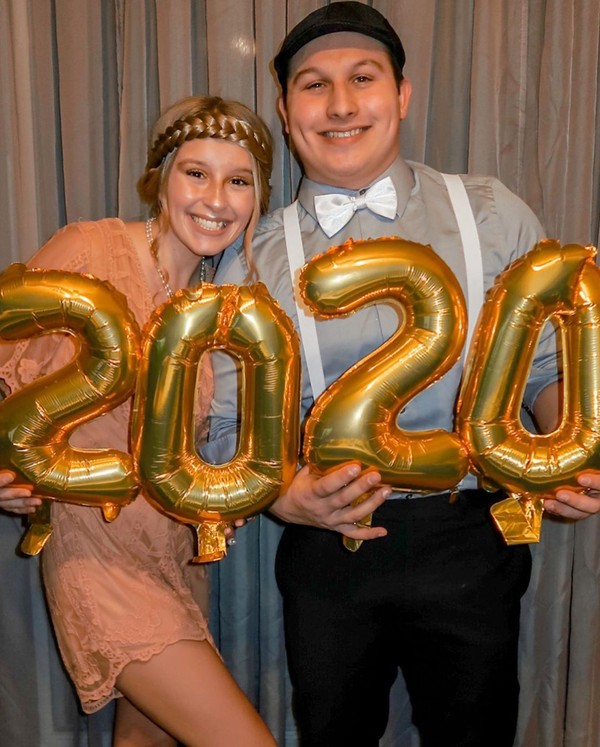 ‘Tis the Season to Look Snazzy