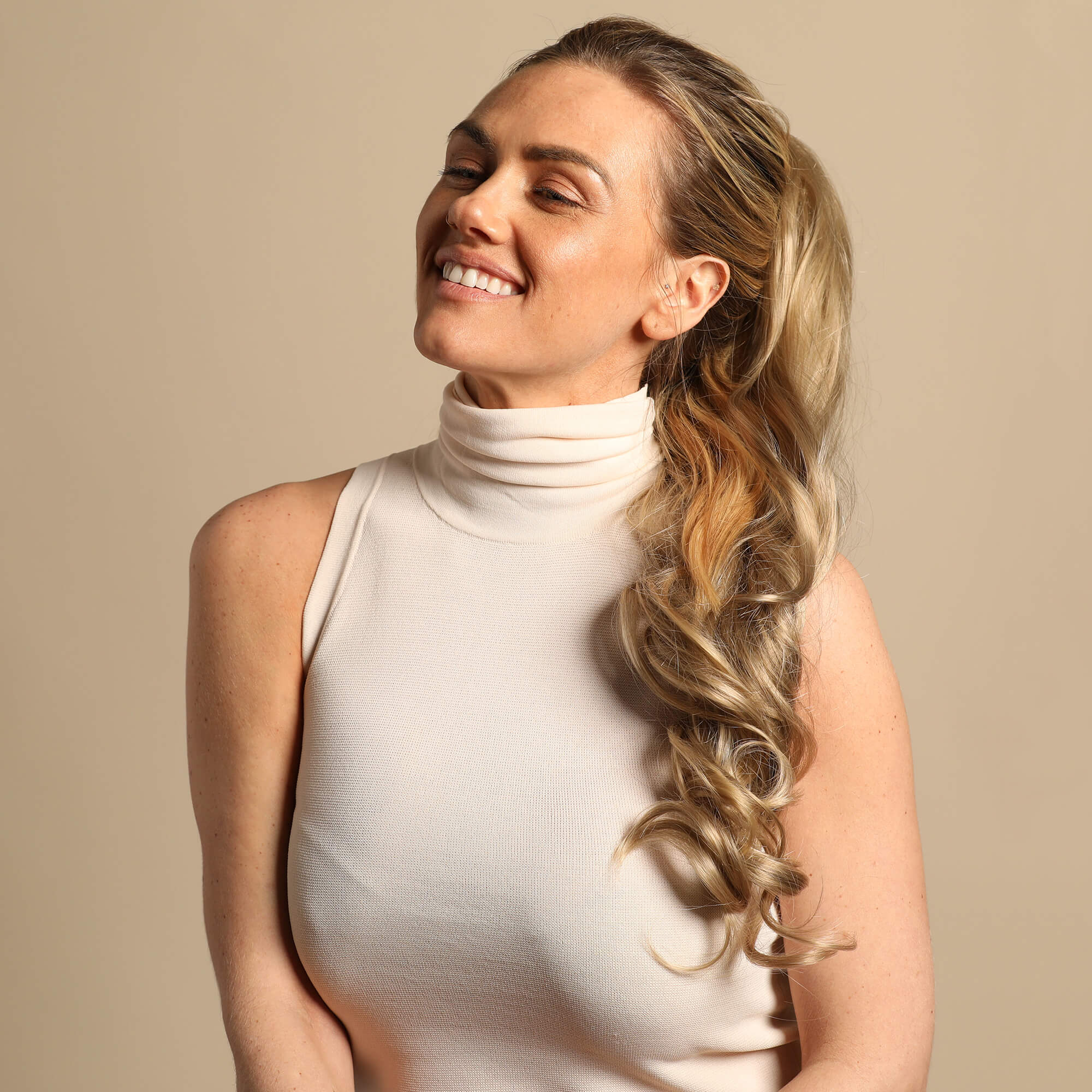 The Naomi Ponytail Long Hair Extension - Ashy Highlighted