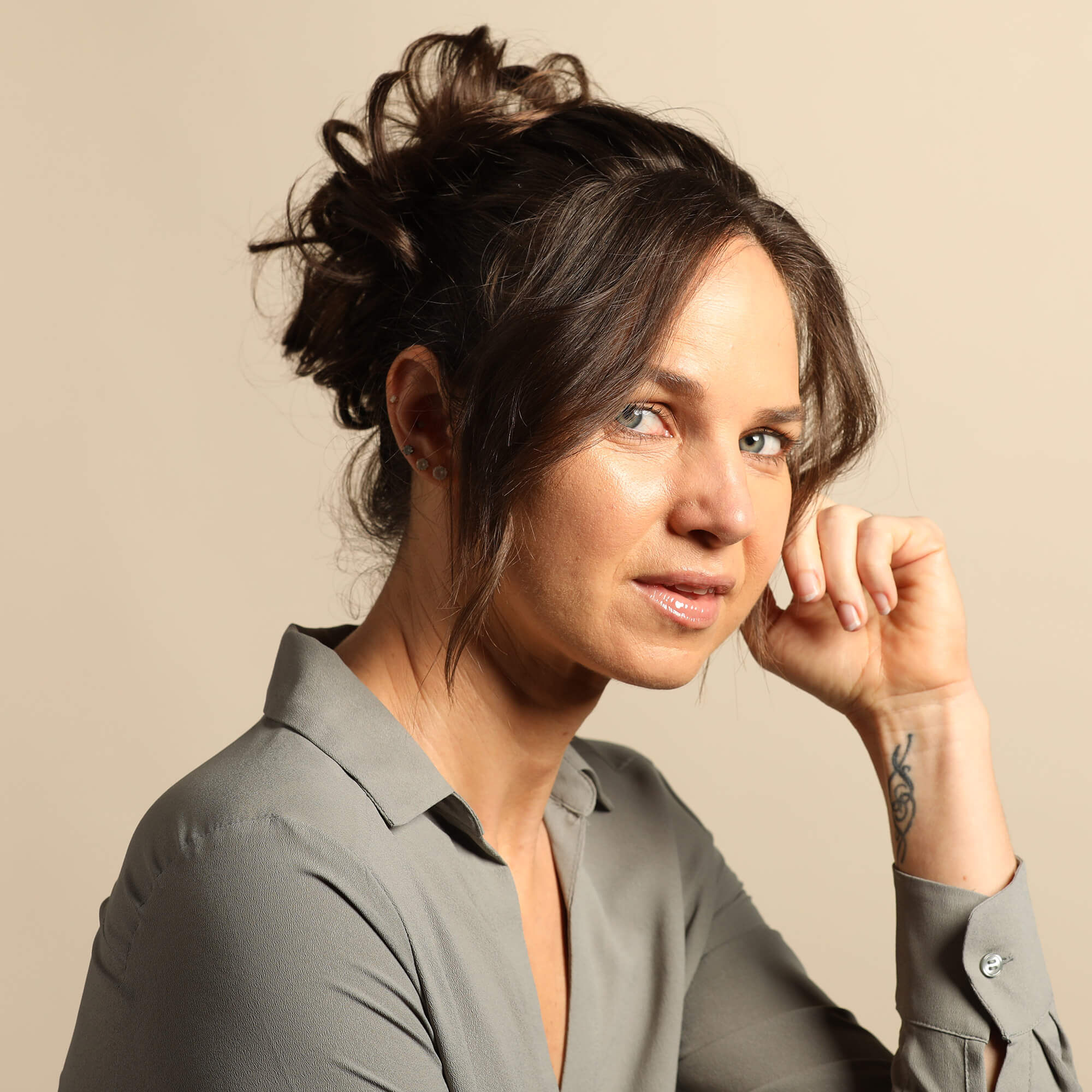 Madison Braid Bundle - Top Knot Ponytail Holder & Dry Shampoo - Brunette